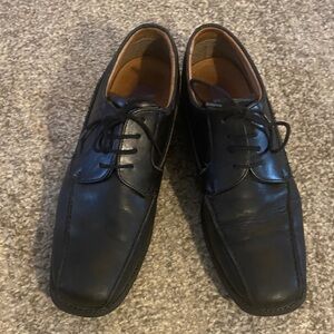 Classic Black Leather Shoes for Men or Teen